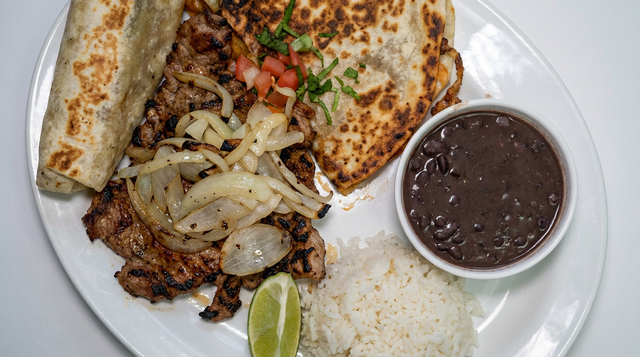Half Pollo a la Brasa.
